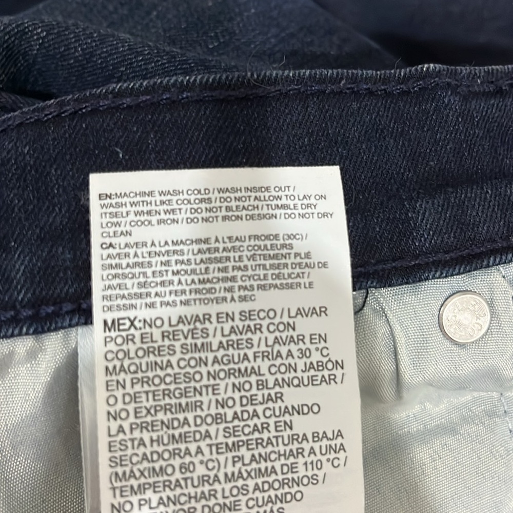 Levi's Dark Wash 511 Slim Denim - Picture 9 of 9